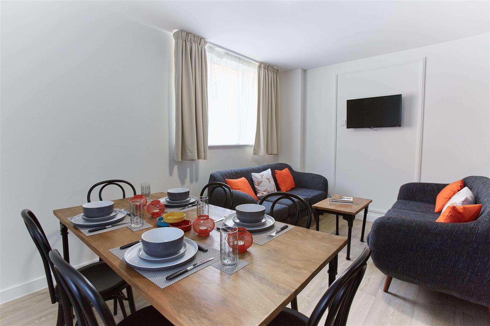 Room Blackhorse Lane in Greater London