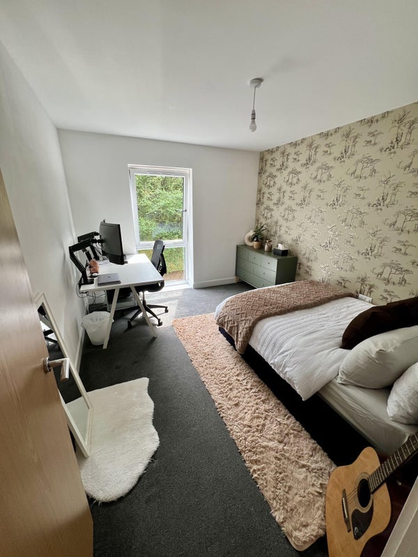 Room Oakhill Drive in Bristol
