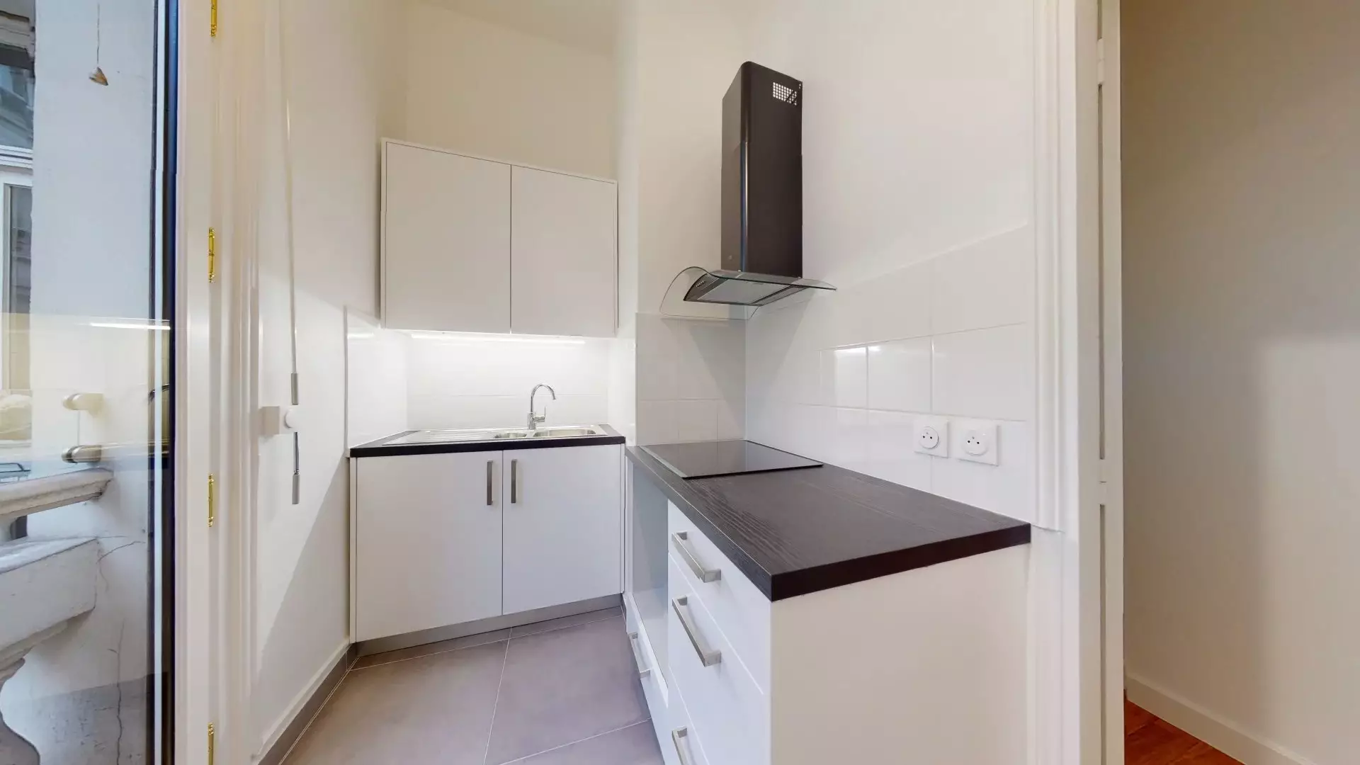 Flat Boulevard des Italiens in Paris