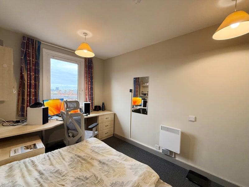 Room Blackfriars Road in Glasgow