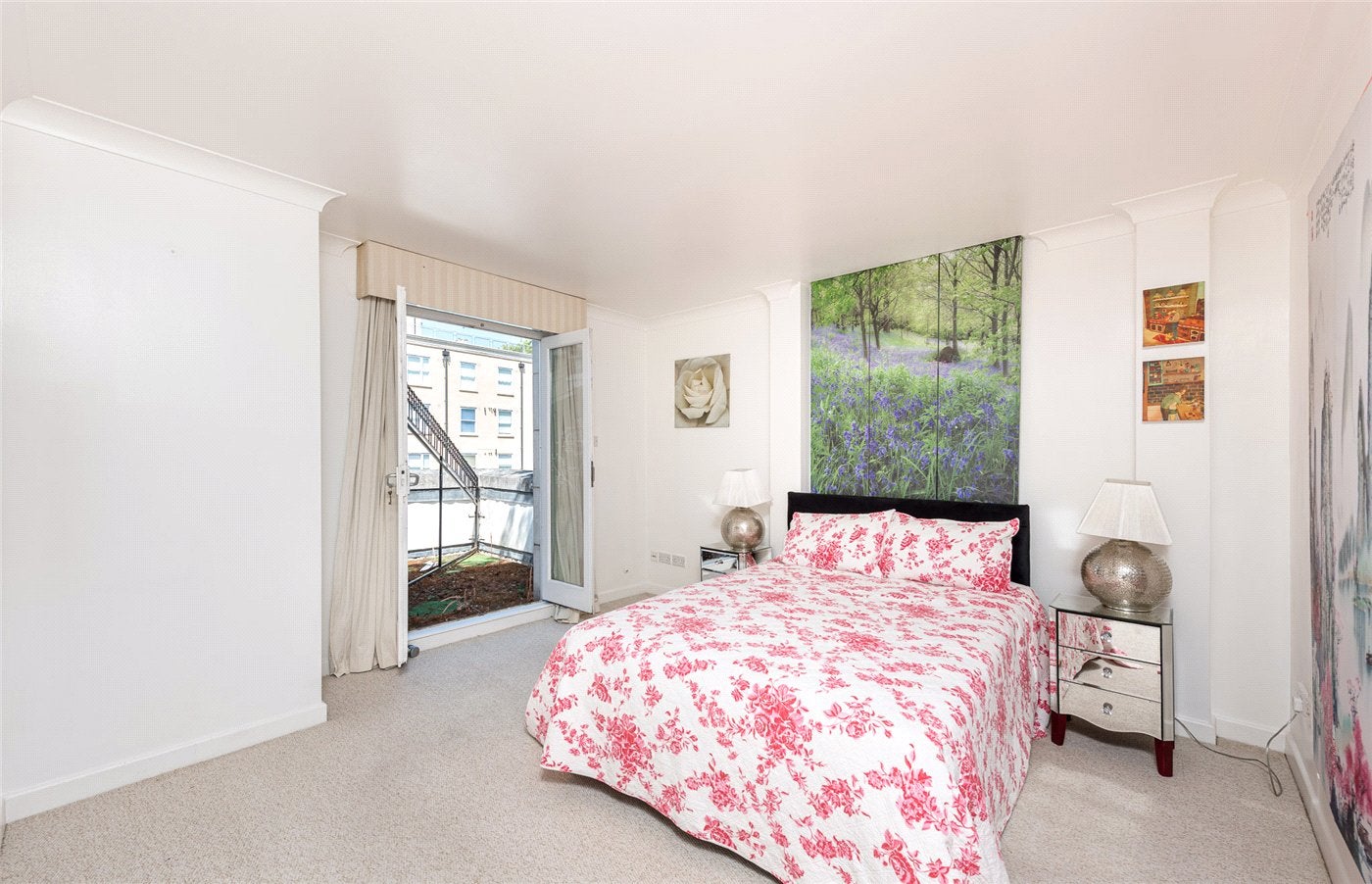 Flat Esterbrooke Street in City of Westminster