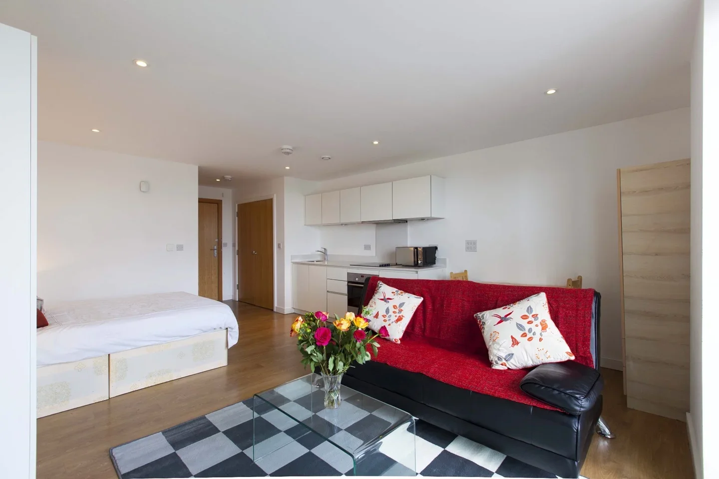Flat Seven Sea Gardens in Greater London