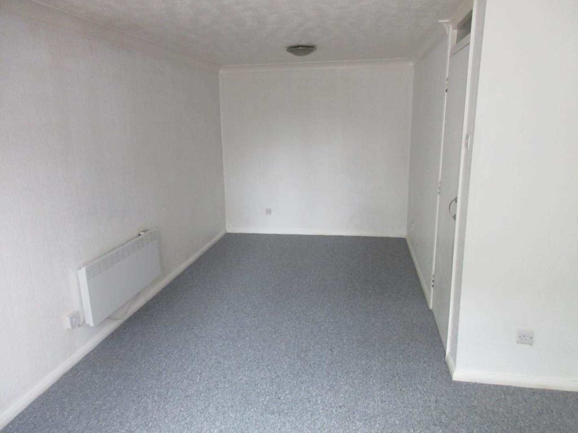 Flat Cambridge Road in Southend-on-Sea