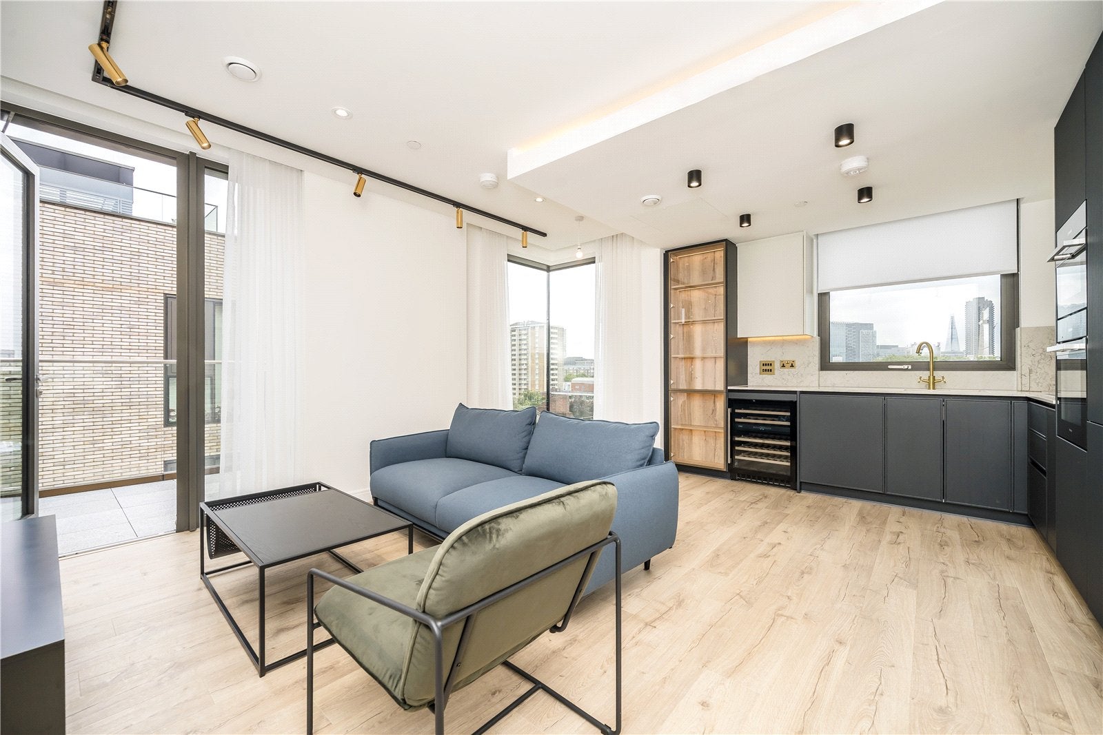 Flat Dingley Road in Greater London