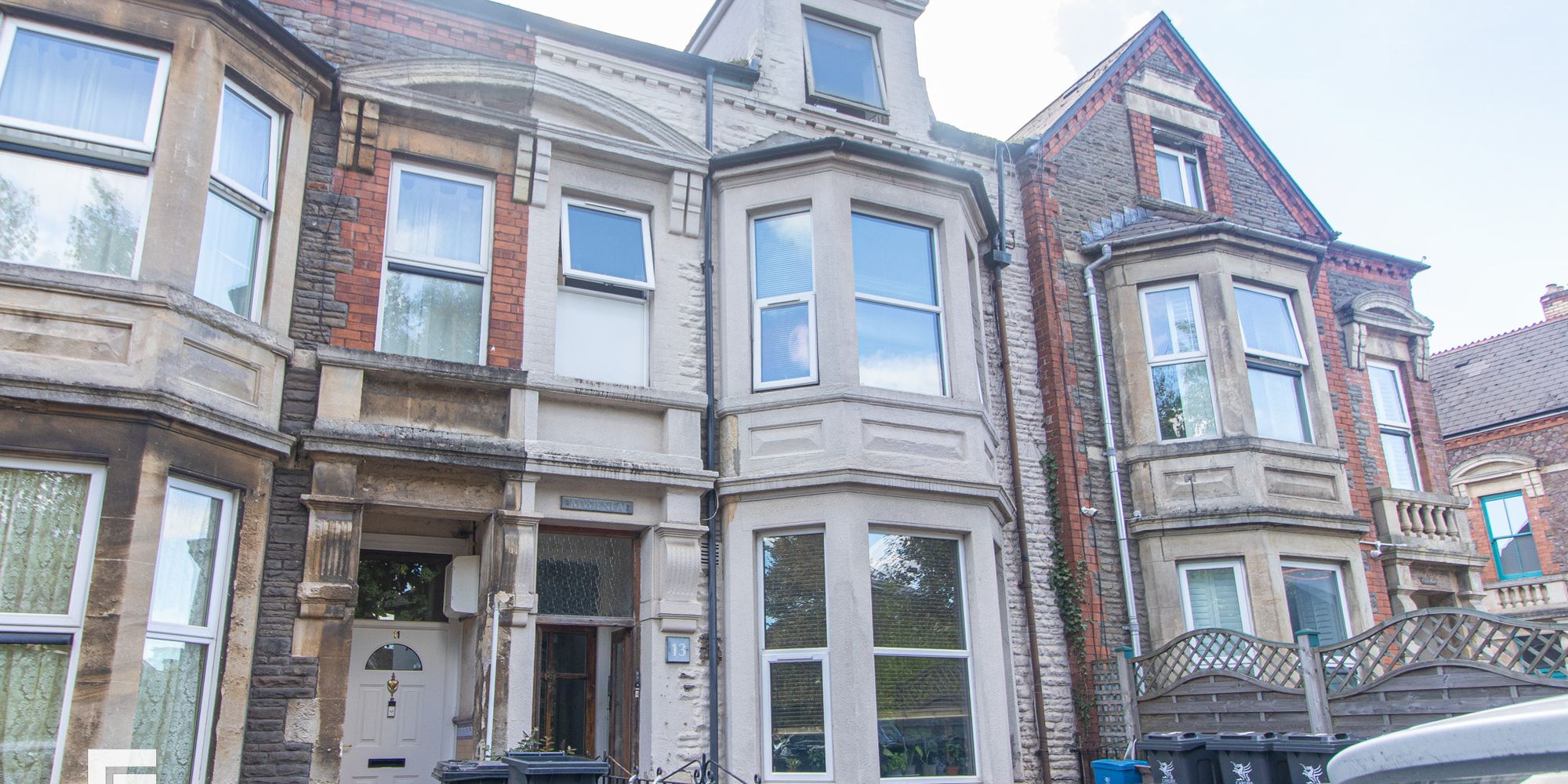 Flat Romilly Crescent in Cardiff