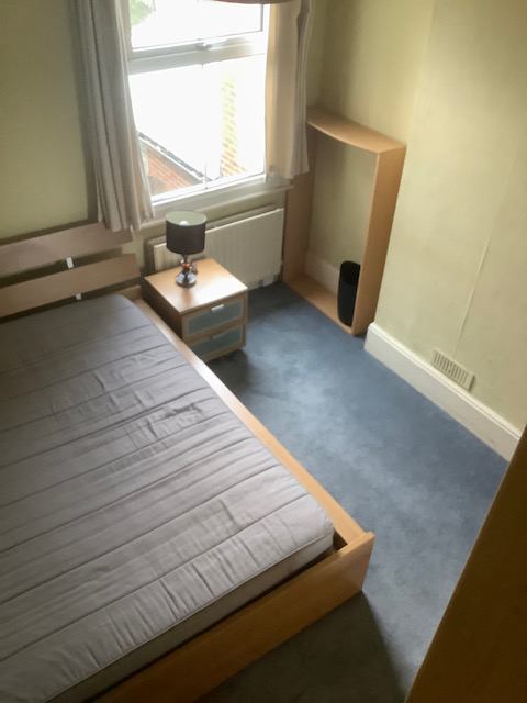 Room Fairlawn Road in Greater London
