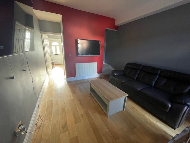 Room Riland Avenue in Birmingham