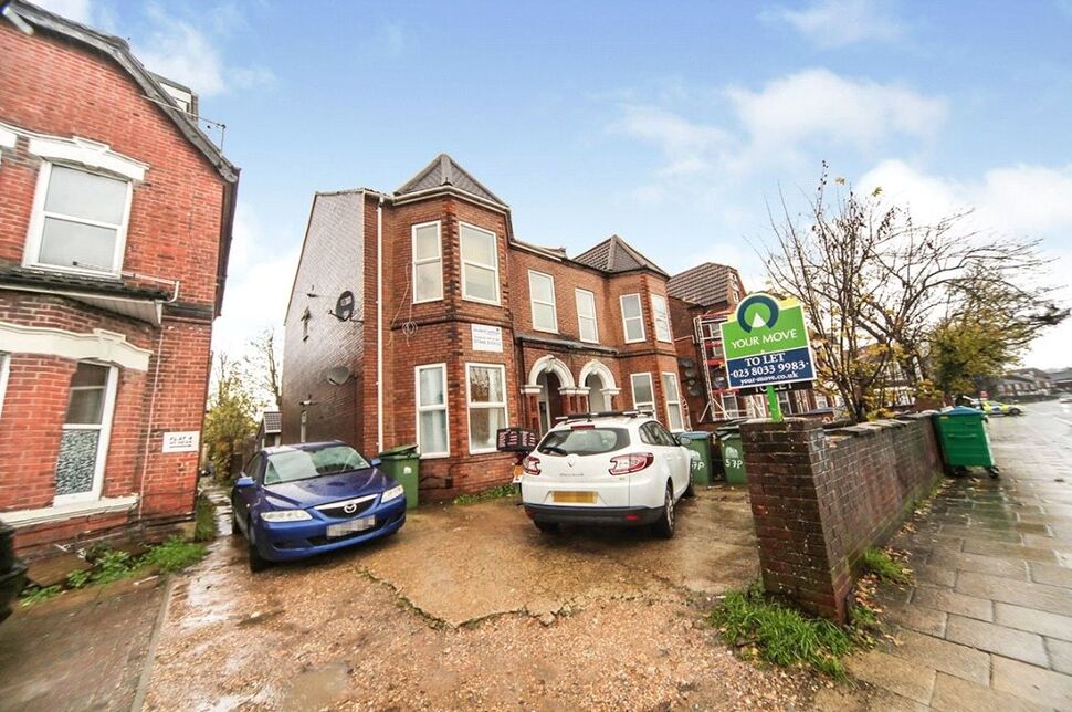 Flat Portswood Road in Southampton