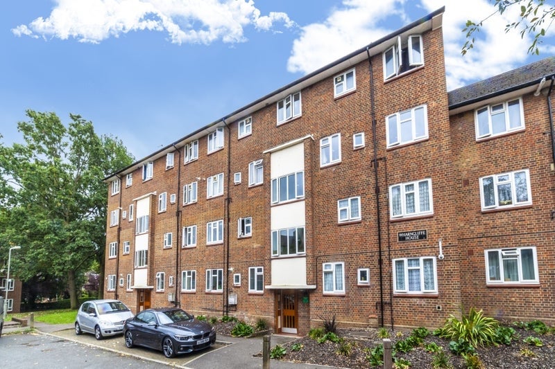 Room Whitnell Way in Greater London