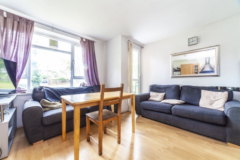 Room Whitnell Way in Greater London