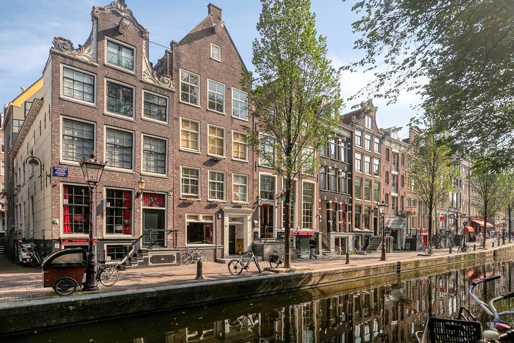Appartement Oudezijds Achterburgwal 21 D in Amsterdam