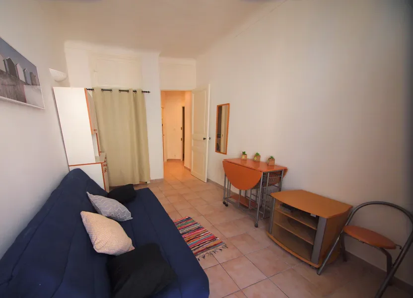 Flat Rue Pertinax in Nice