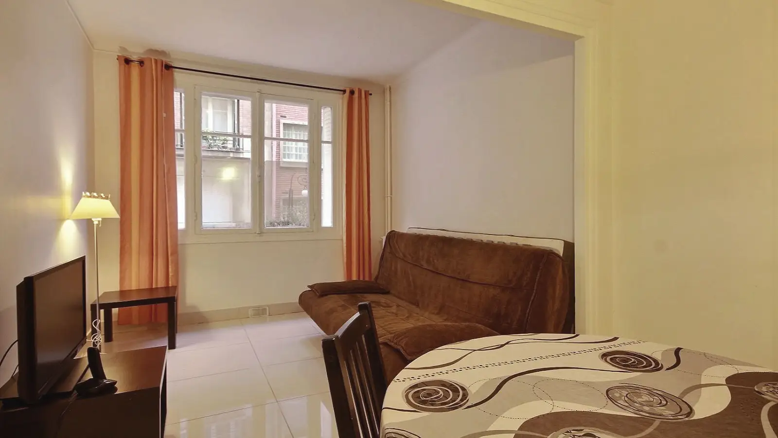 Flat Rue de Musset in Paris