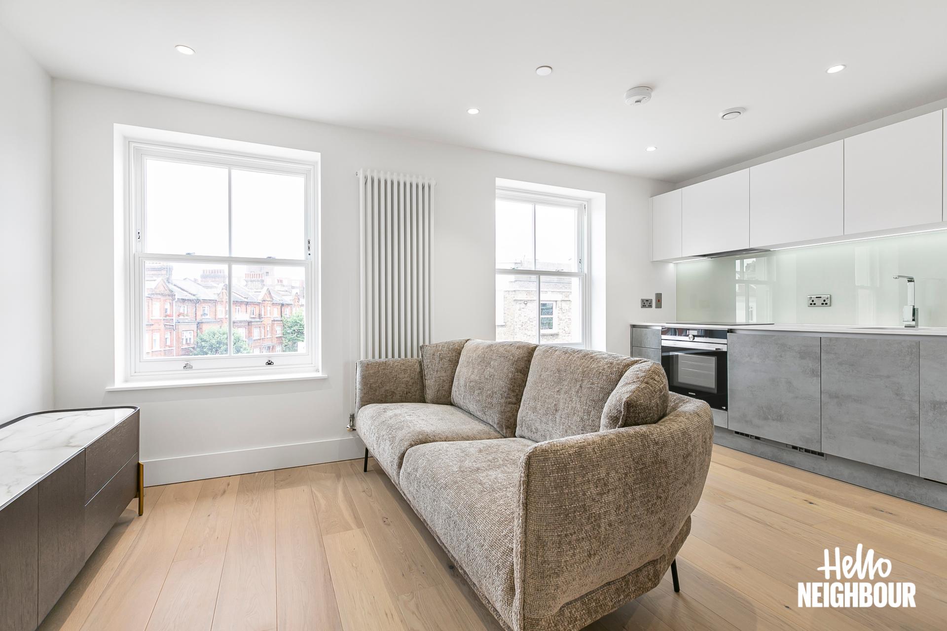 Flat Battersea Park Road in Greater London