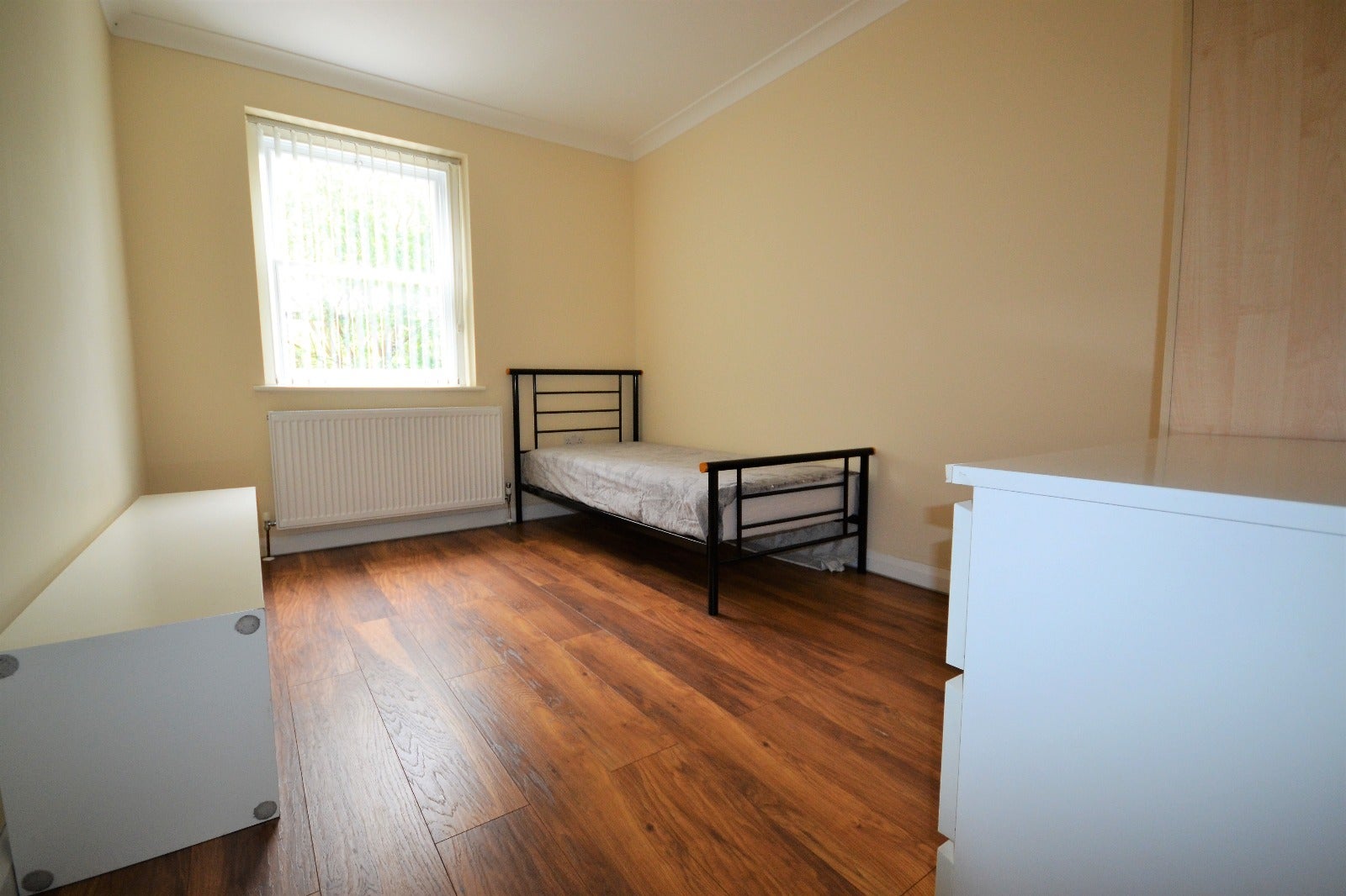 Flat Jansons Road in Greater London