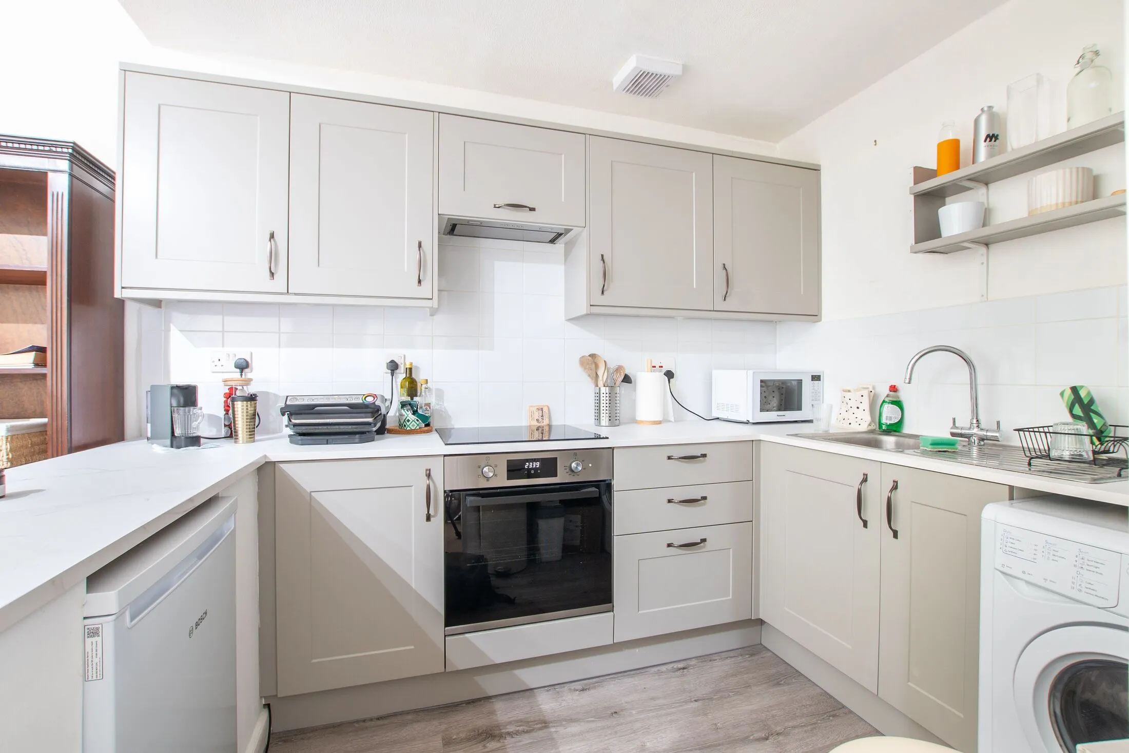 Flat Gloucester Terrace in City of Westminster