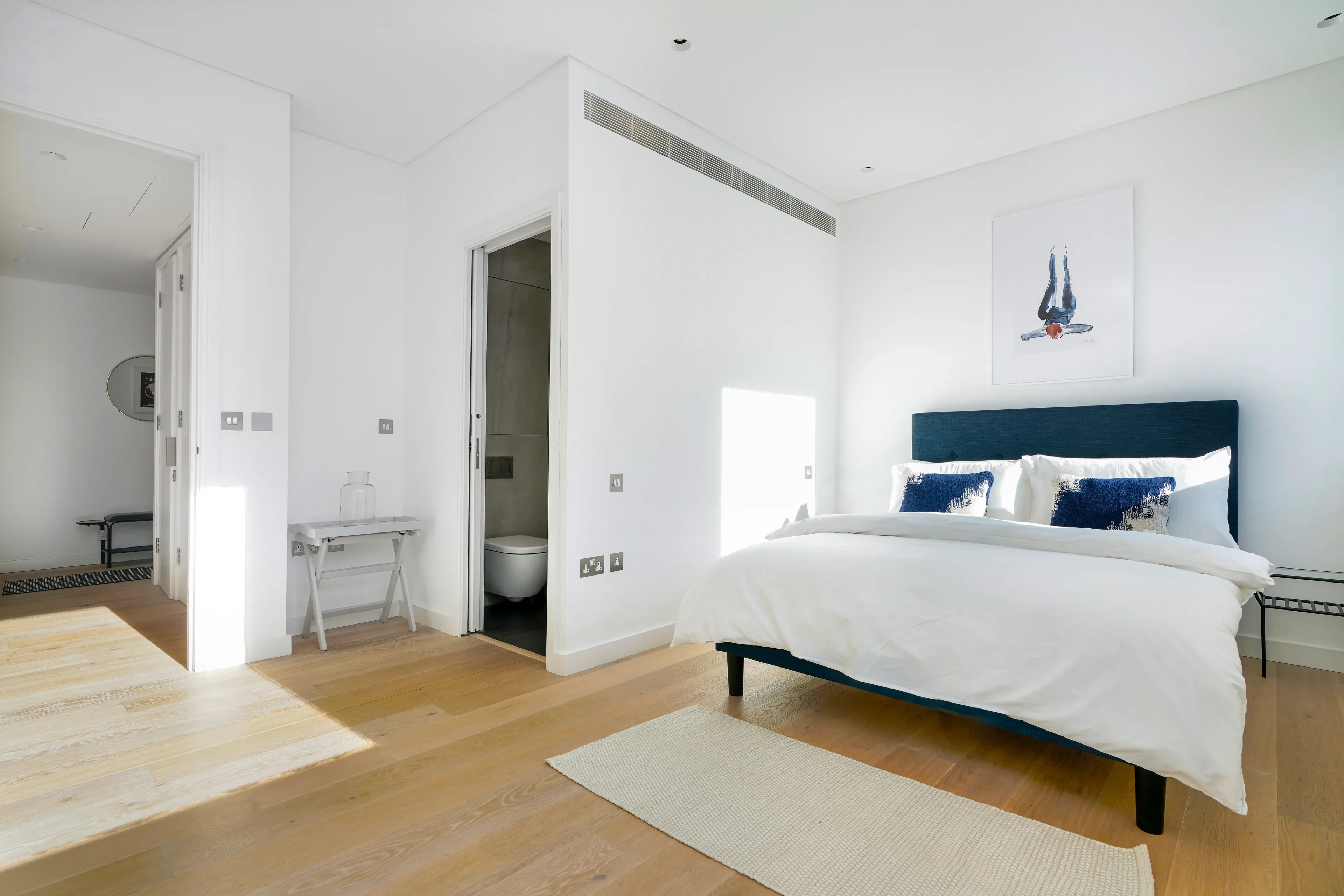 Flat Mark Street in Greater London