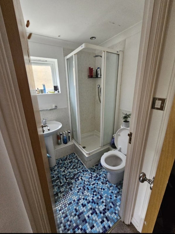 Room Green Lanes in Greater London