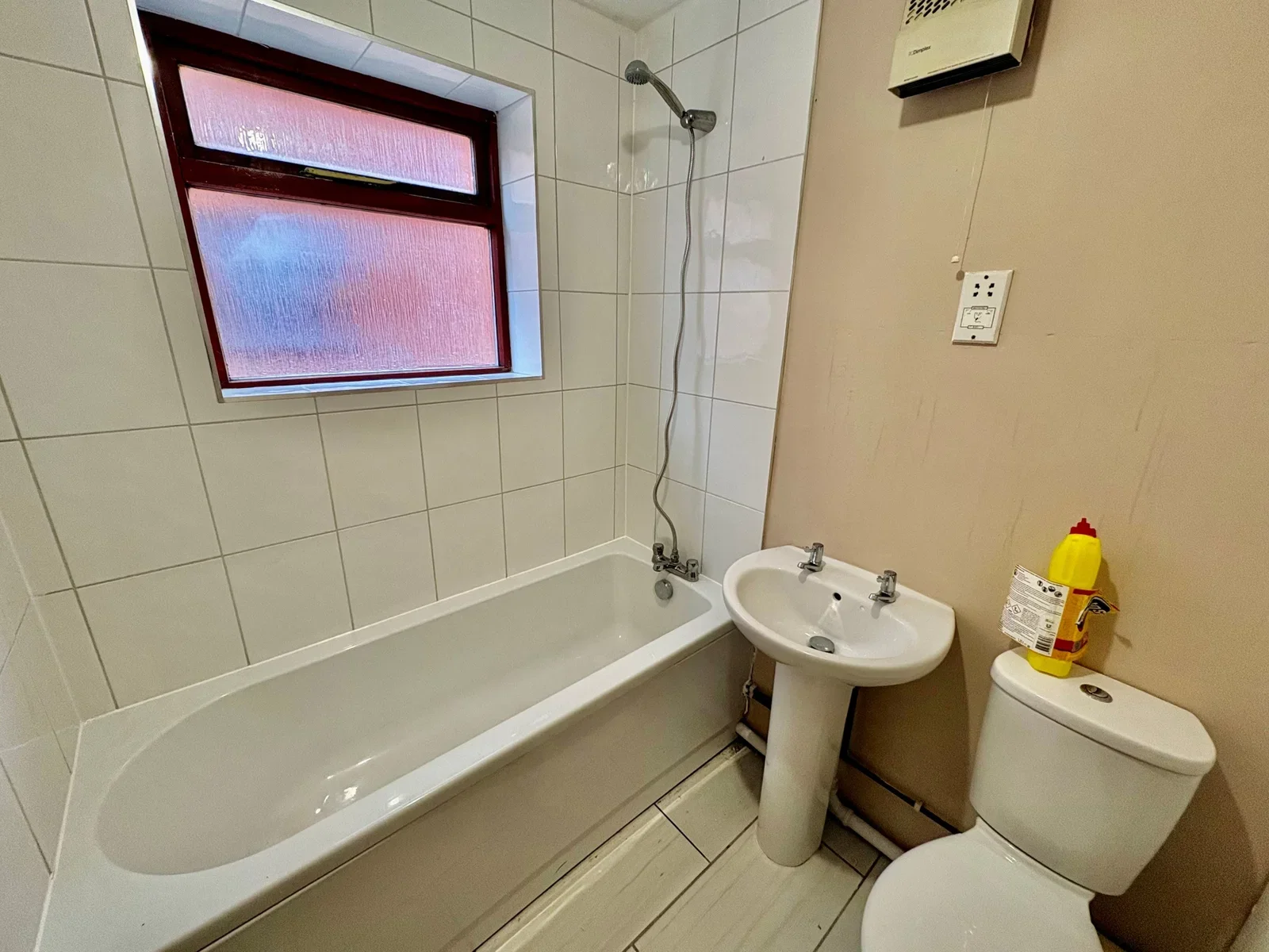 Flat Hawbush Road in Dudley