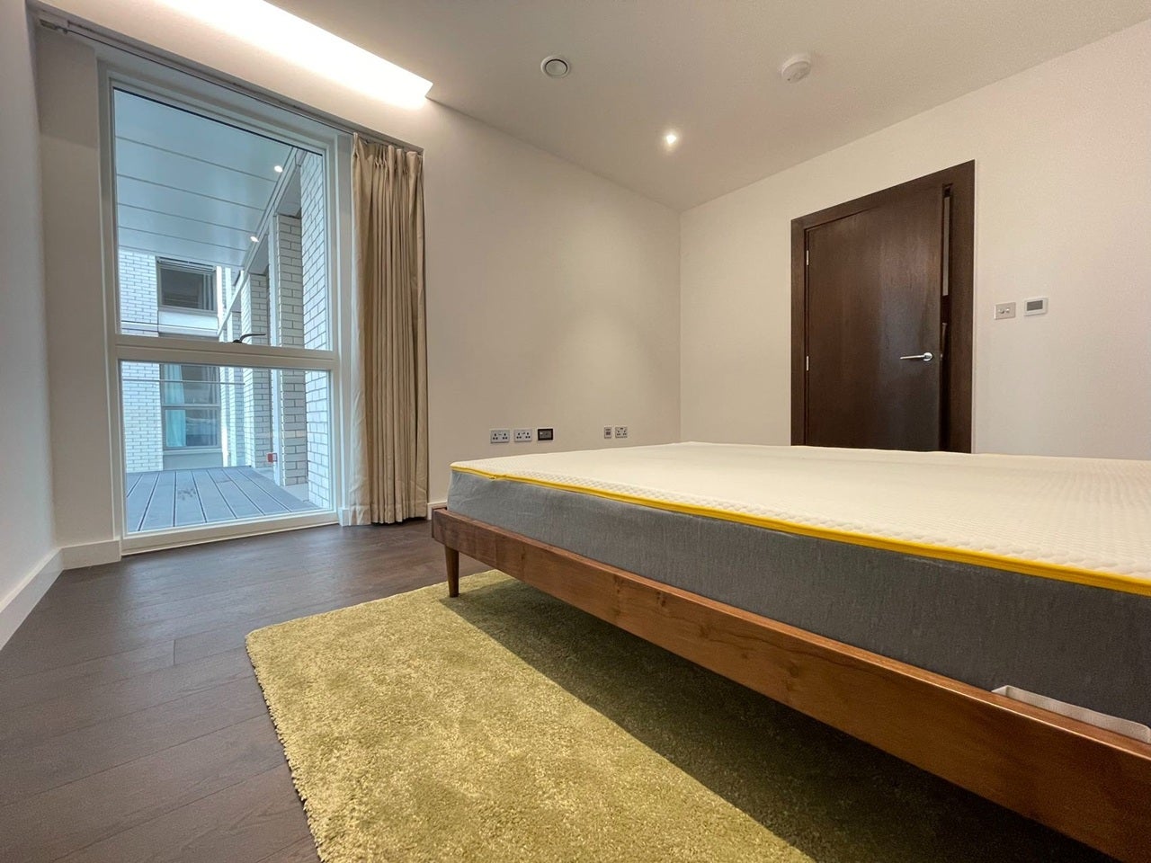 Flat Lanchester Way in Greater London