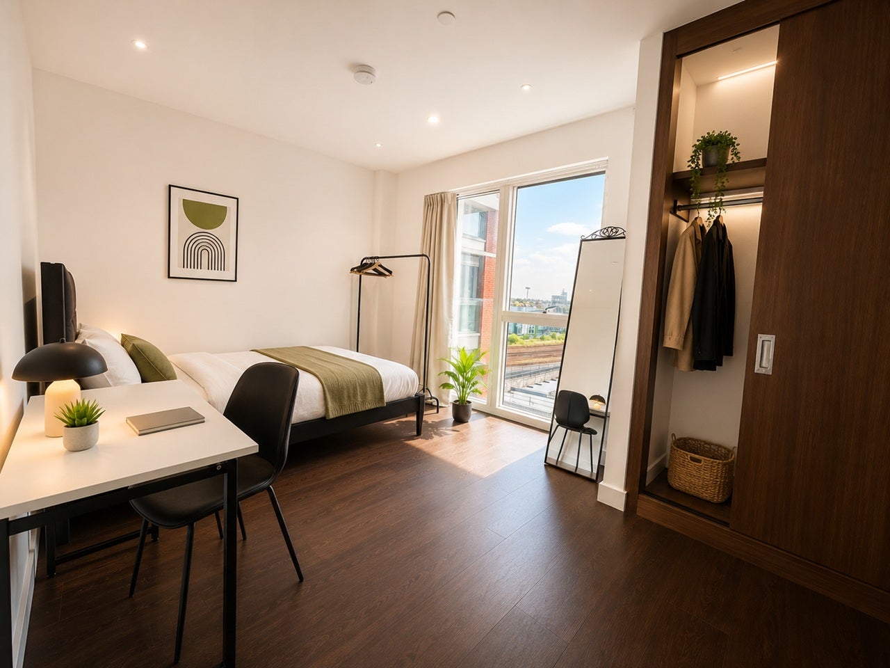 Flat Lanchester Way in Greater London