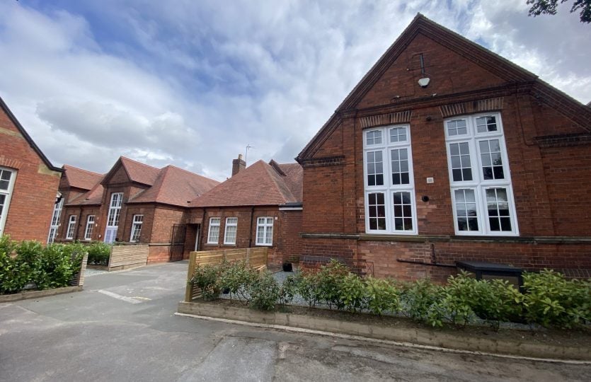 Flat Hallgate in Cottingham