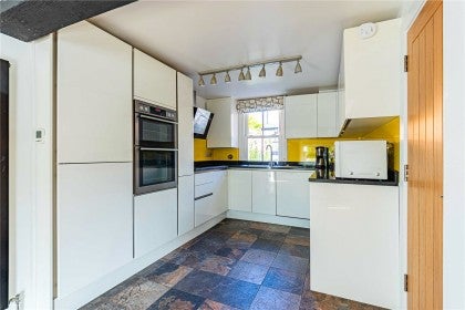 House Grange Lane in Hertsmere