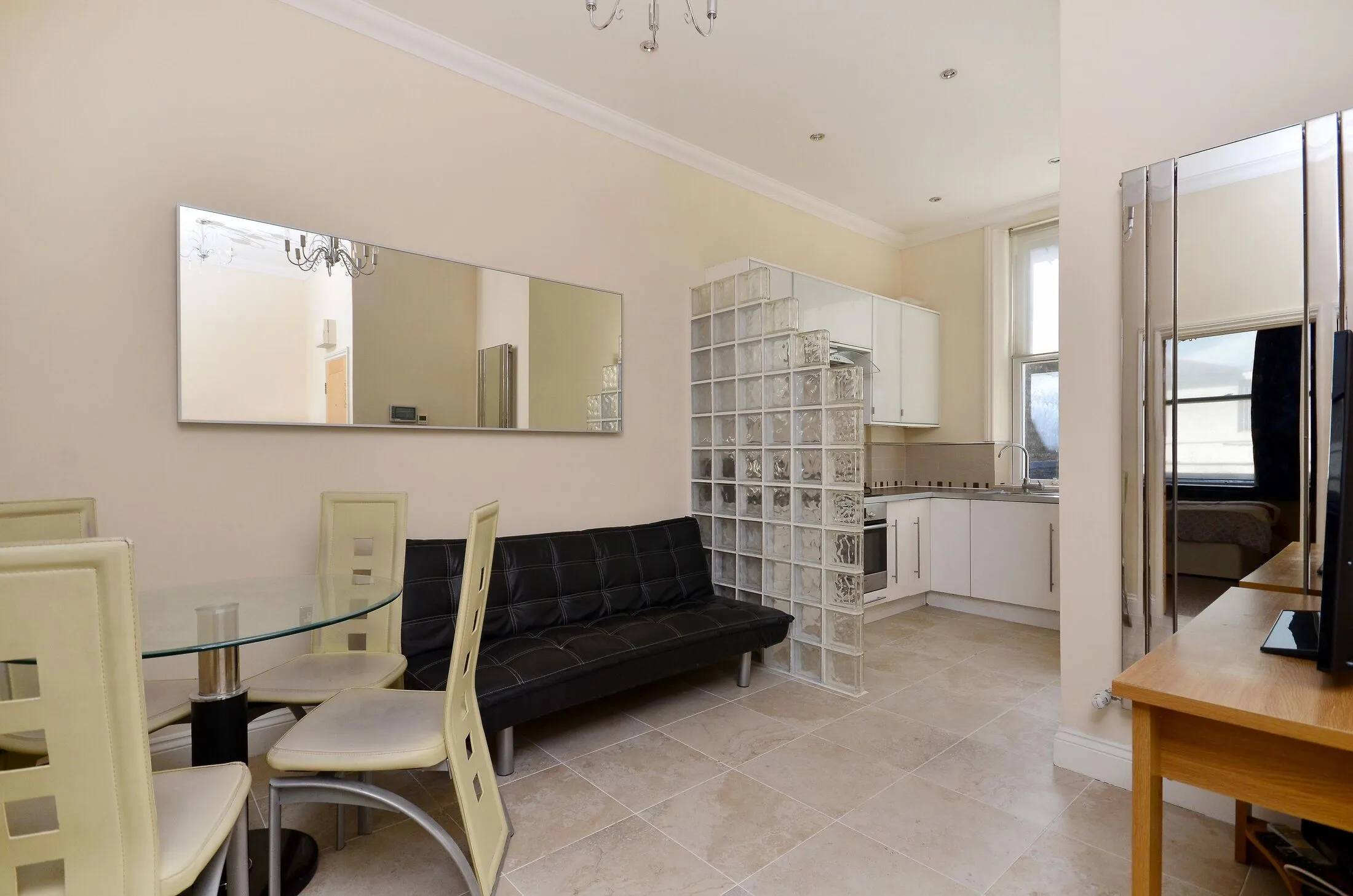 Flat Garway Road in City of Westminster
