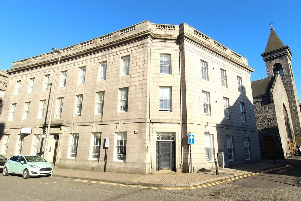 Flat Crown Street in Aberdeen City