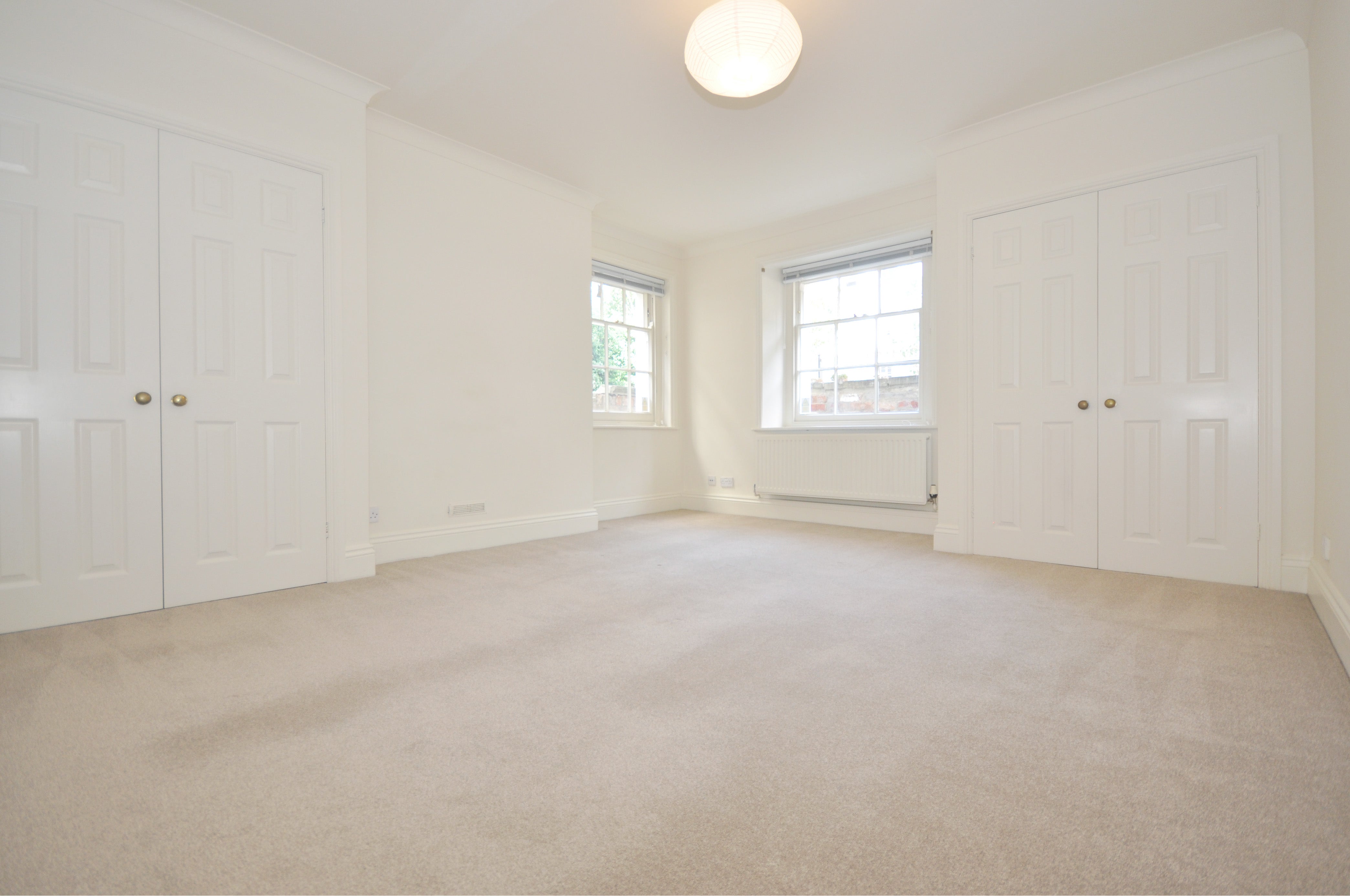 Flat Clarence Road in Cheltenham