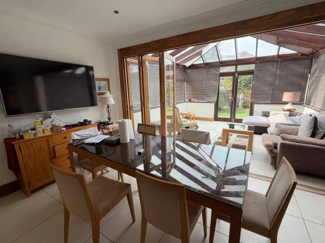 House Barn Rise in Greater London