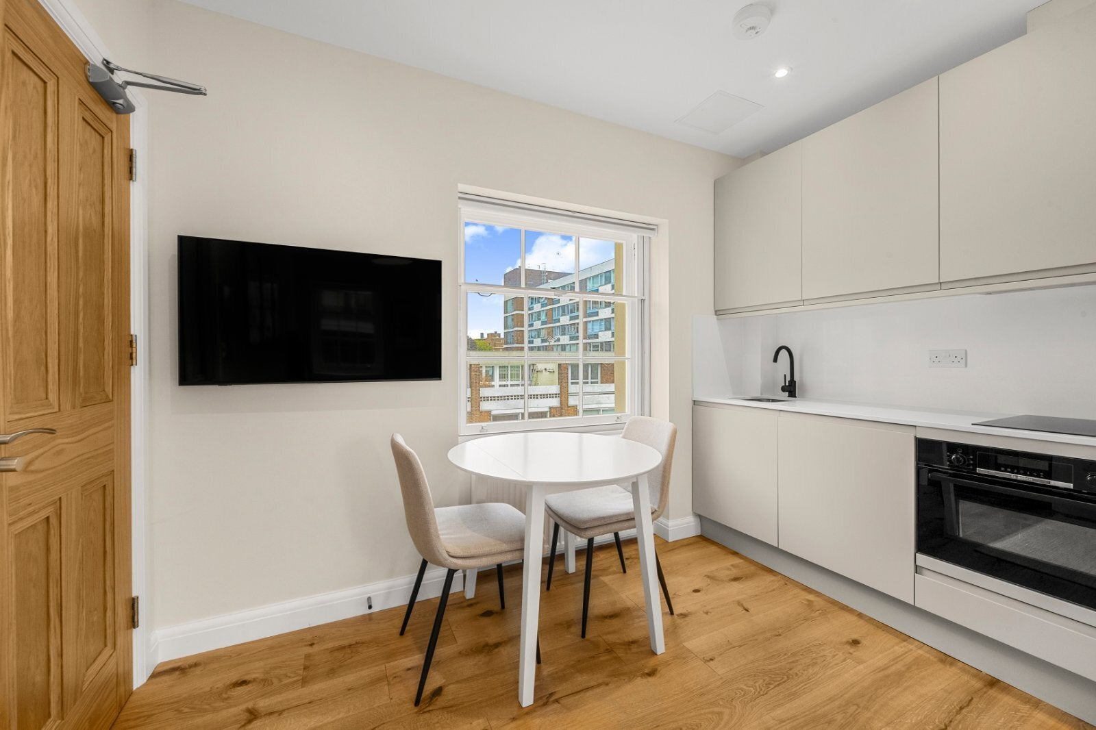 Flat Titchborne Row in City of Westminster