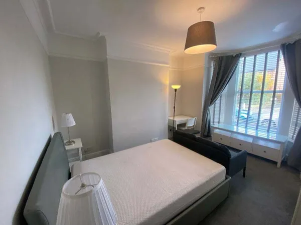 Flat Hastings Road in Maidstone