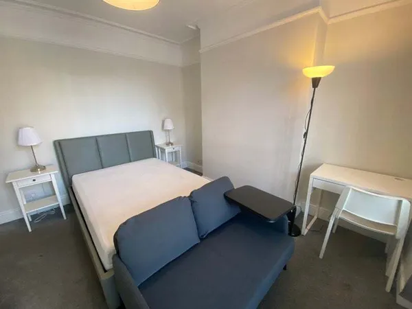 Flat Hastings Road in Maidstone