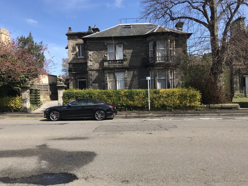 House Lauder Road in City of Edinburgh