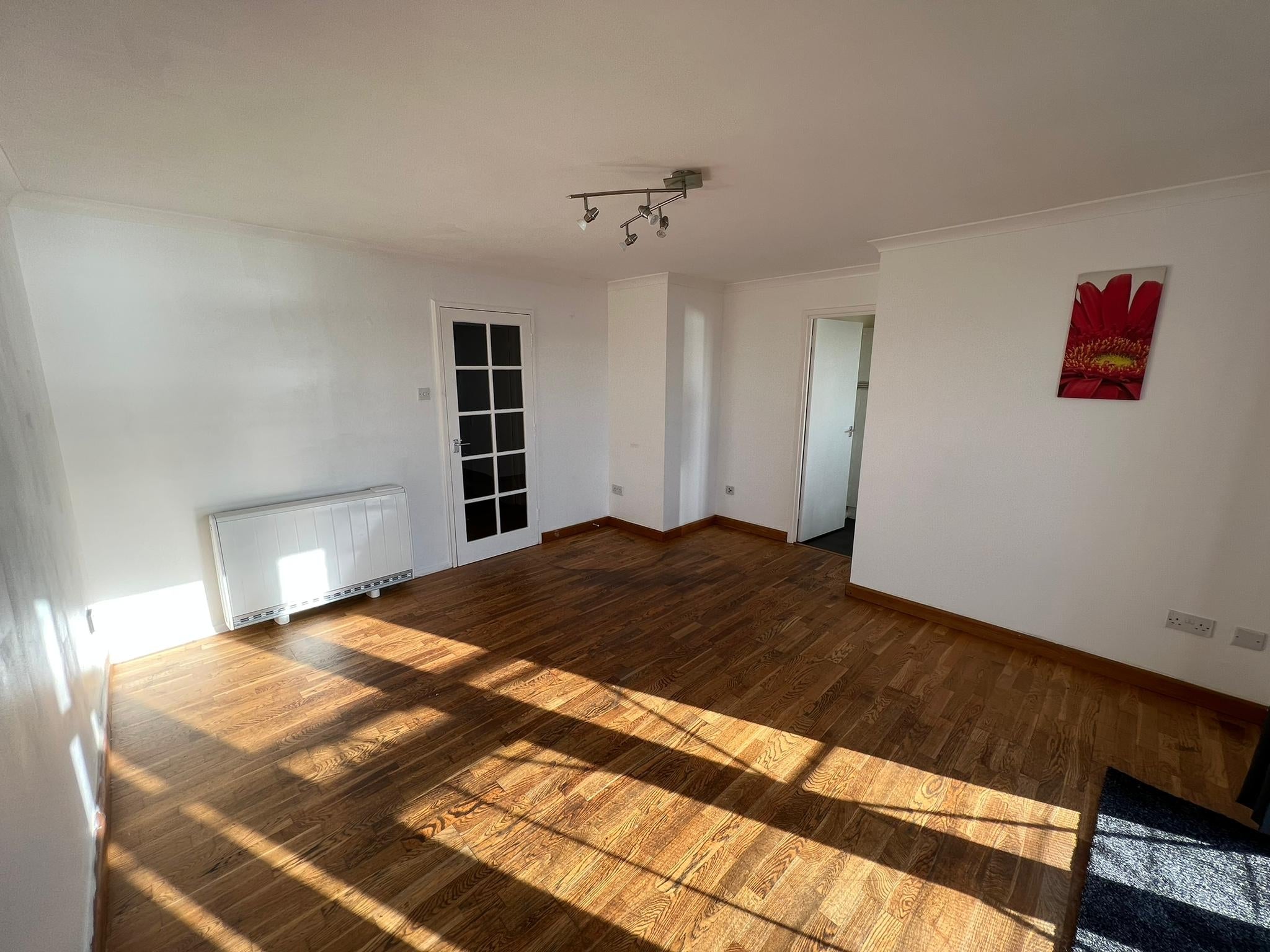 Flat Lewes Close in Grays