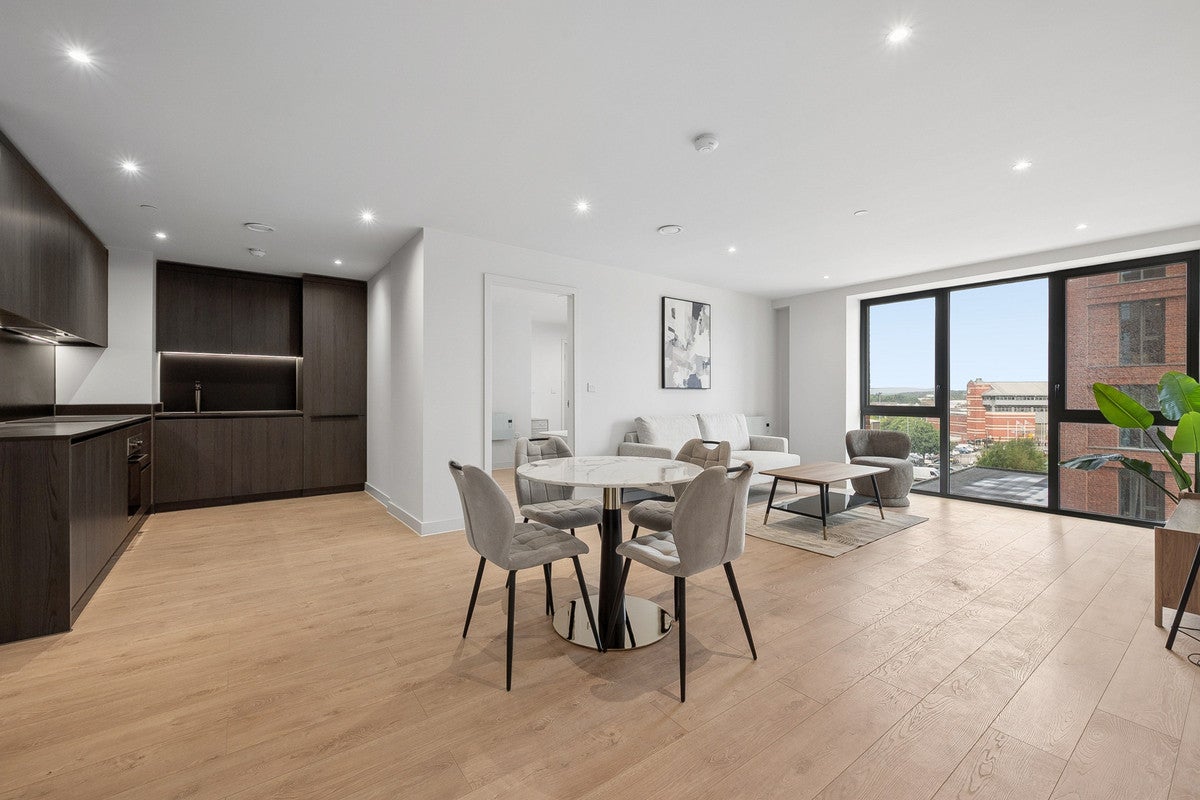 Flat Dutton Street in Manchester