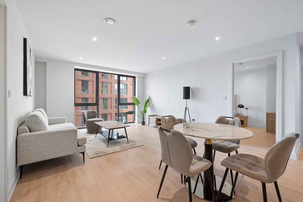 Flat Dutton Street in Manchester