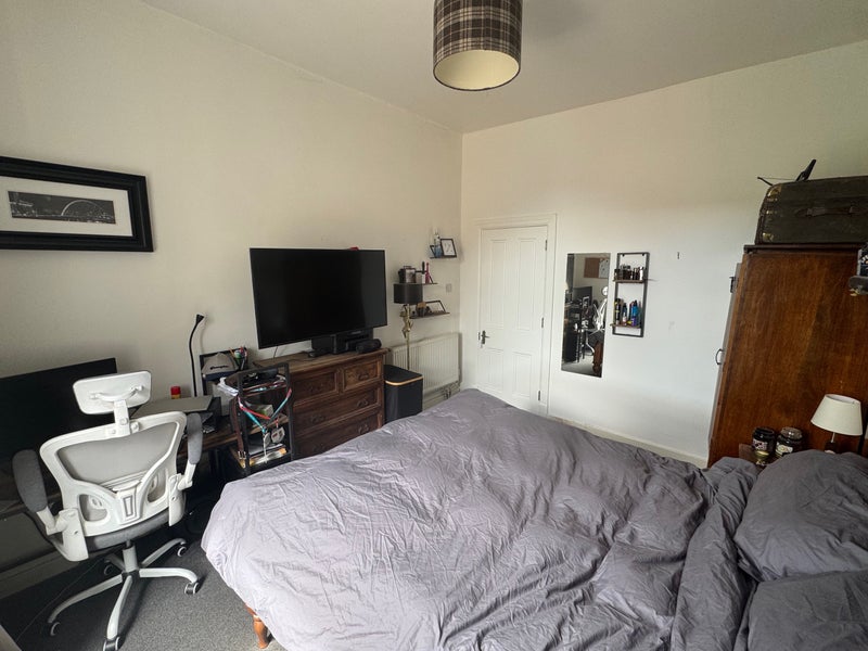 Room Old Dumbarton Road in Glasgow