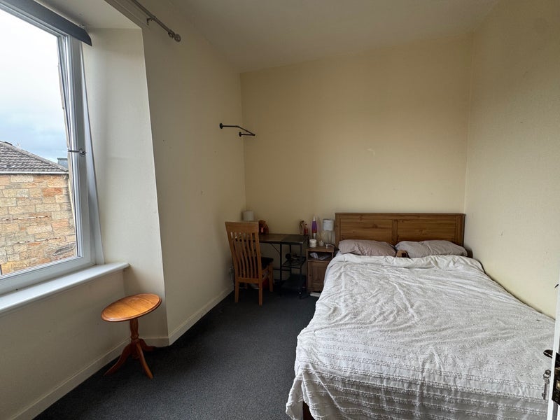 Room Old Dumbarton Road in Glasgow