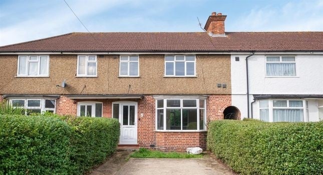 Flat Sipson Road in Greater London