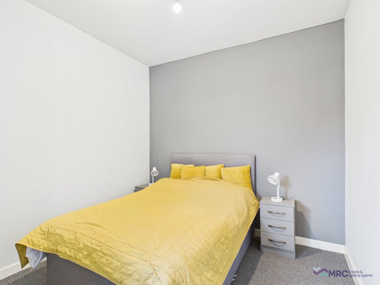 Flat Coltman Street in Hull