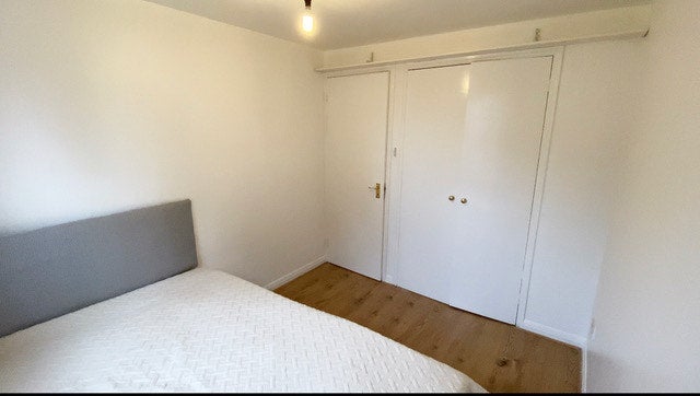 Room Chapter Close in Greater London