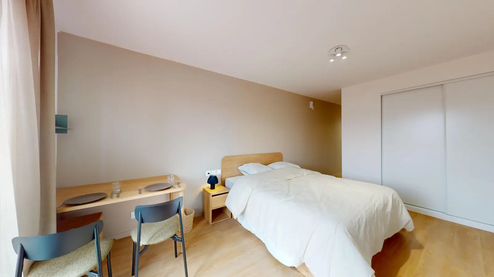 Room Avenue de la Paix in Clamart