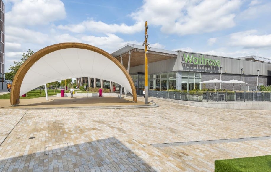 Flat Bond Way in Bracknell