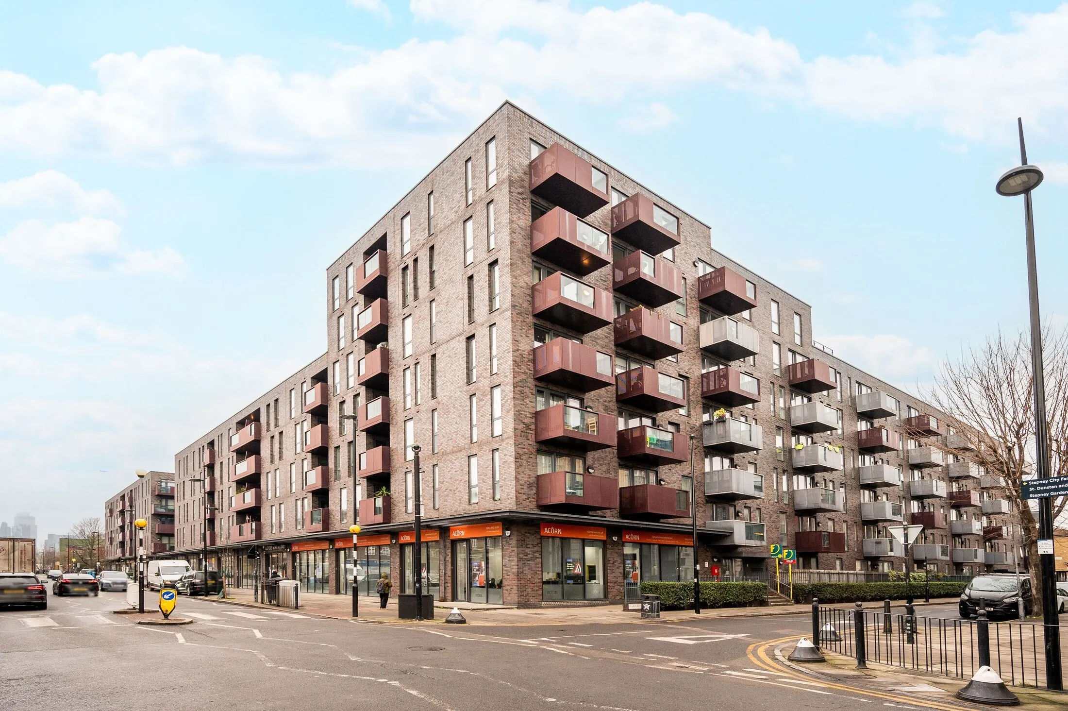 Flat Ben Jonson Road in Greater London