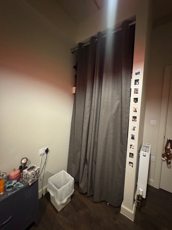 Room Atlantic Crescent in Greater London