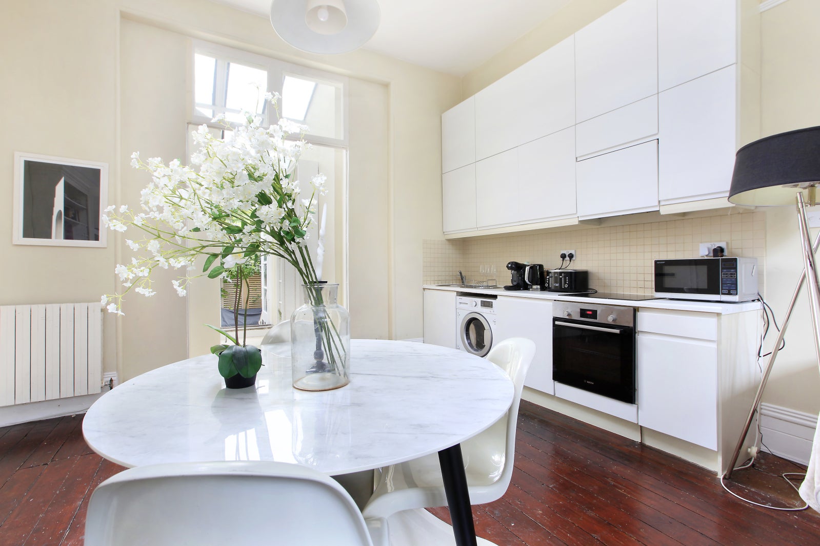 Flat Macaulay Road in Greater London