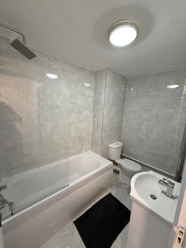 Room St Stephen's Road in Greater London