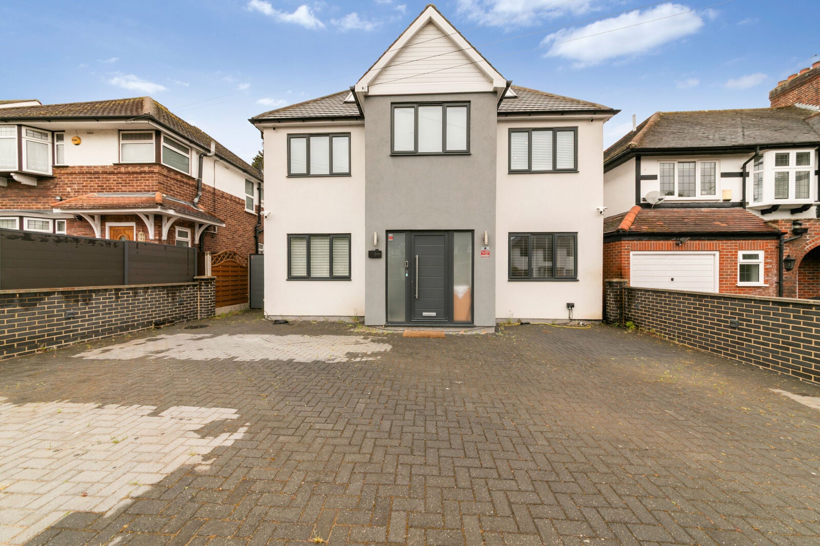 House Ullswater Crescent in Greater London